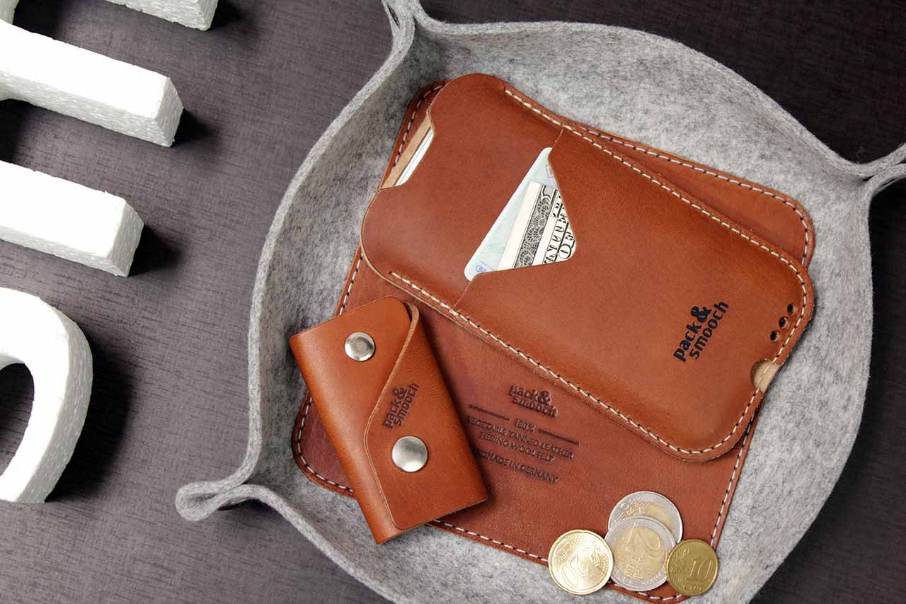 Schlüsselablage CORBY aus Wollfilz und Leder Farbe: Hellgrau-Hellbraun Pack & Smooch