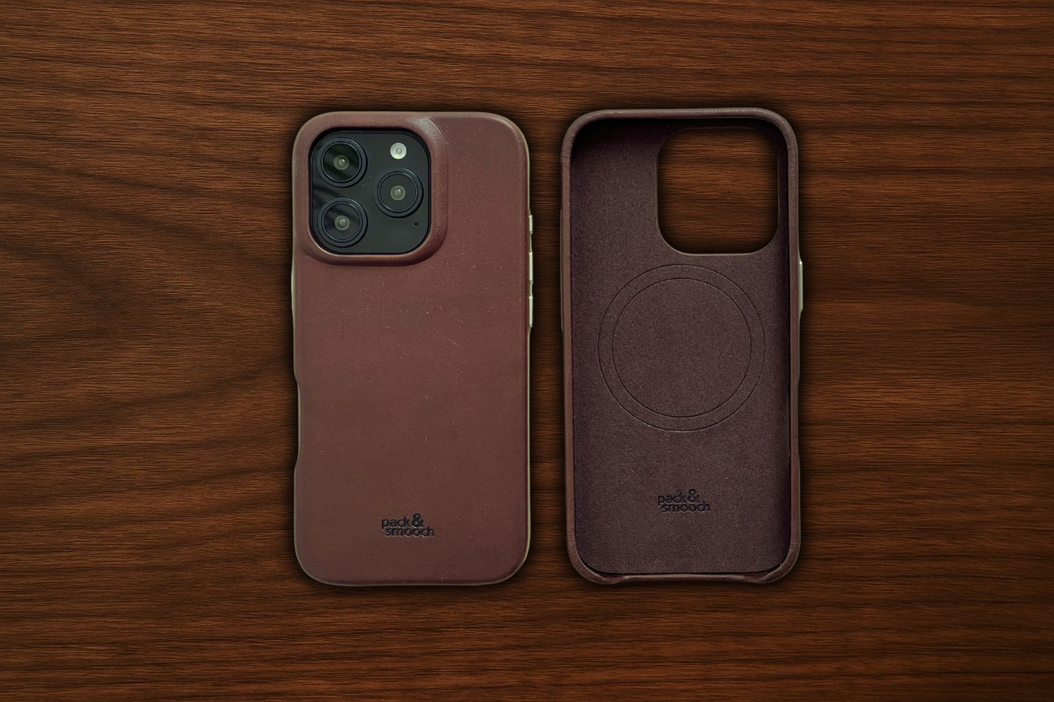 iPhone Lederhülle CHESTER - Leder oder Alcantara case Farbe: Dunkelbraun Größe: iPhone 16 Pro Pack & Smooch