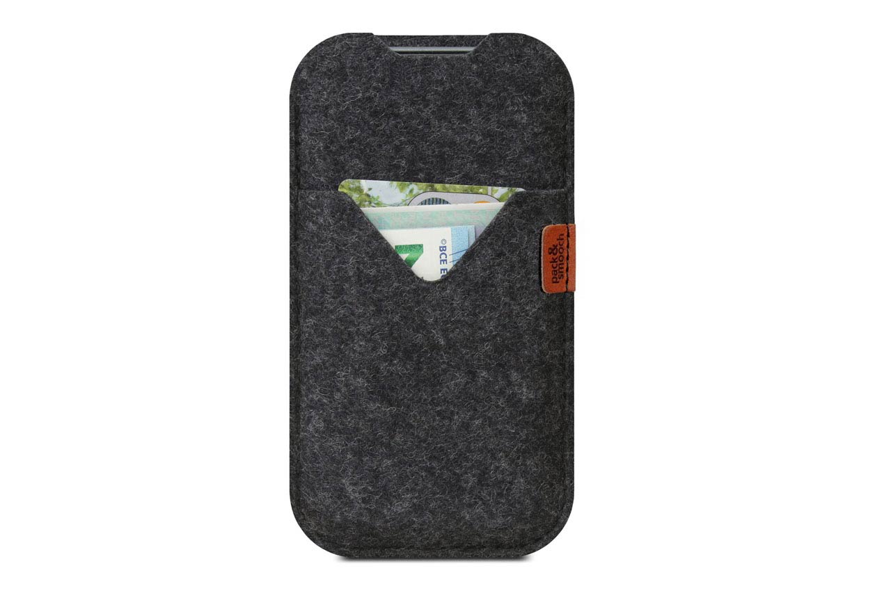 iPhone Hülle SHETLAND aus Wollfilz Farbe: Dunkelgrau Größe: iPhone 17 Pro / 17 Pack & Smooch