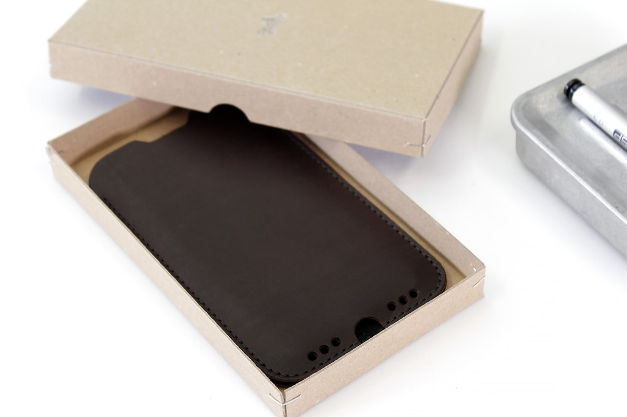 iPhone Hülle KINGSTON aus Leder Farbe: Dunkelgrau-Dunkelbraun Größe: iPhone 17/16e/16/Pro + ältere bis 12 Pack & Smooch