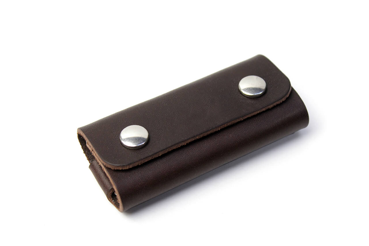 Schlüsselmäppchen FESTMOKER aus Leder Farbe: Schwarz Pack & Smooch