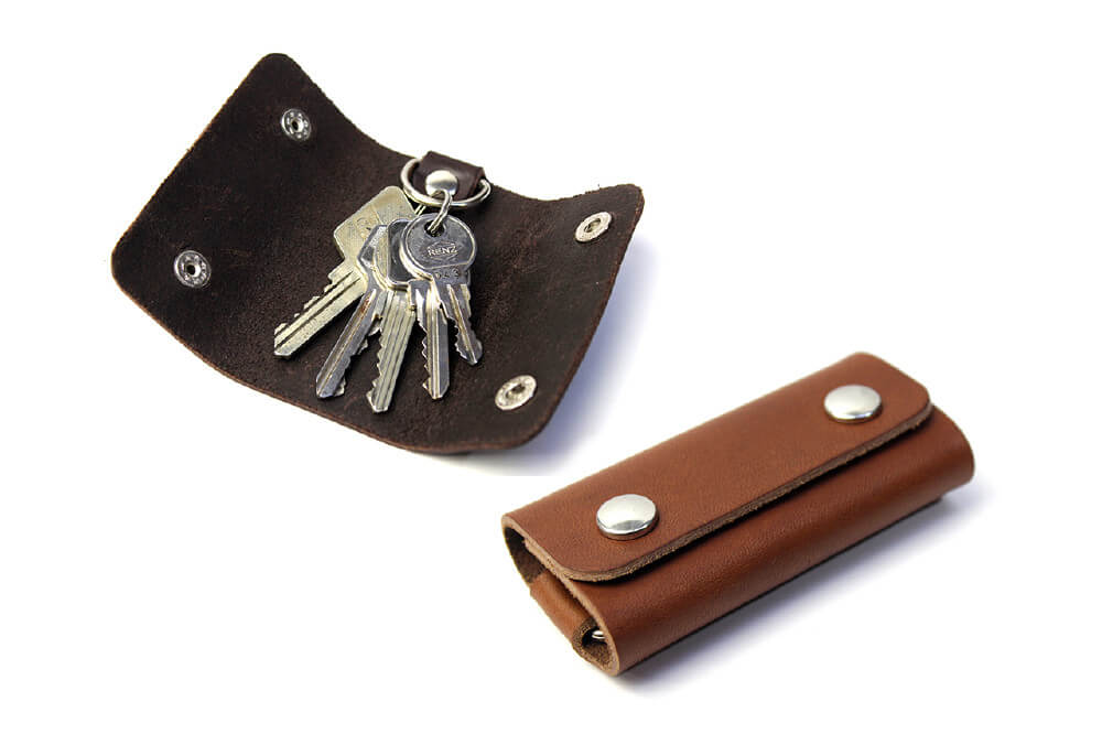 Schlüsselmäppchen FESTMOKER aus Leder Farbe: Schwarz Pack & Smooch