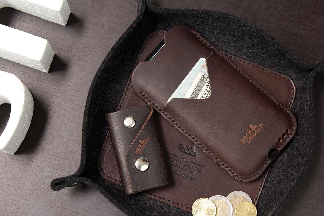 Schlüsselablage CORBY aus Wollfilz und Leder Farbe: Hellgrau-Hellbraun Pack & Smooch