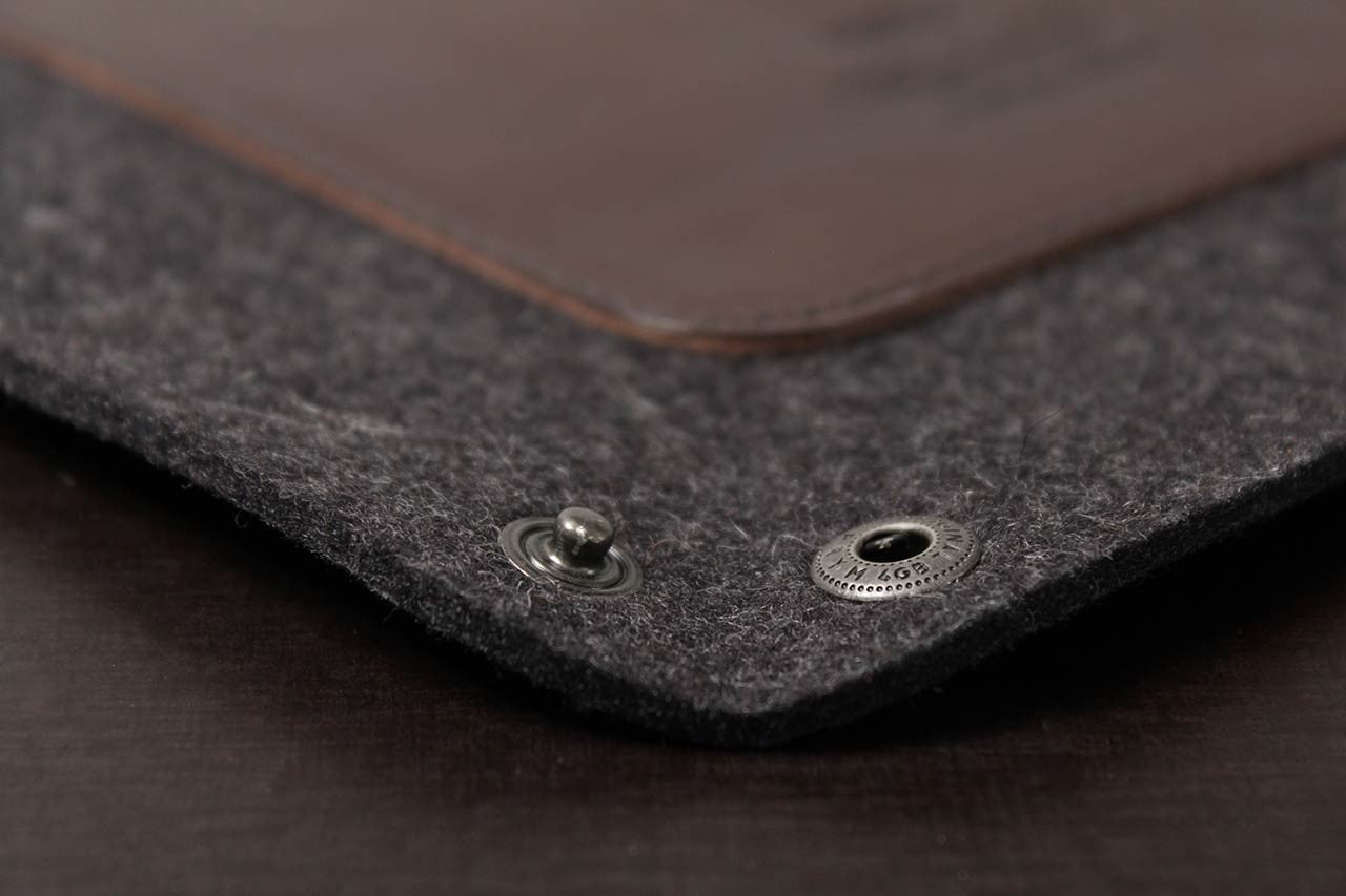 Schlüsselablage CORBY aus Wollfilz und Leder Farbe: Hellgrau-Hellbraun Pack & Smooch