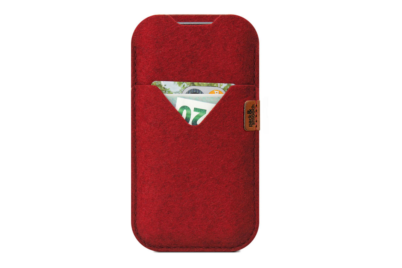 iPhone case SHETLAND made of wool felt - red / iPhone 17 Air