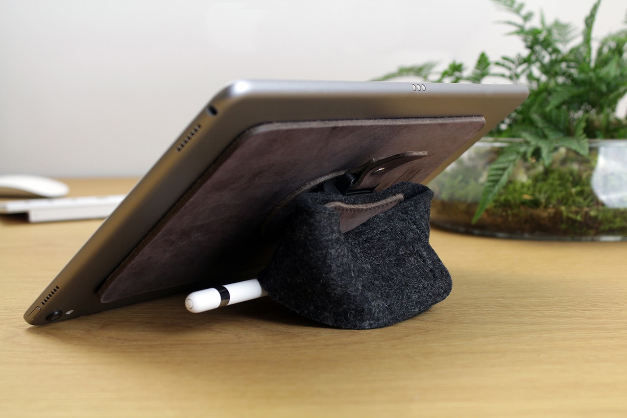 iPad / Tablet Halter TABSTRAP mit Handschlaufe-Pack & Smooch