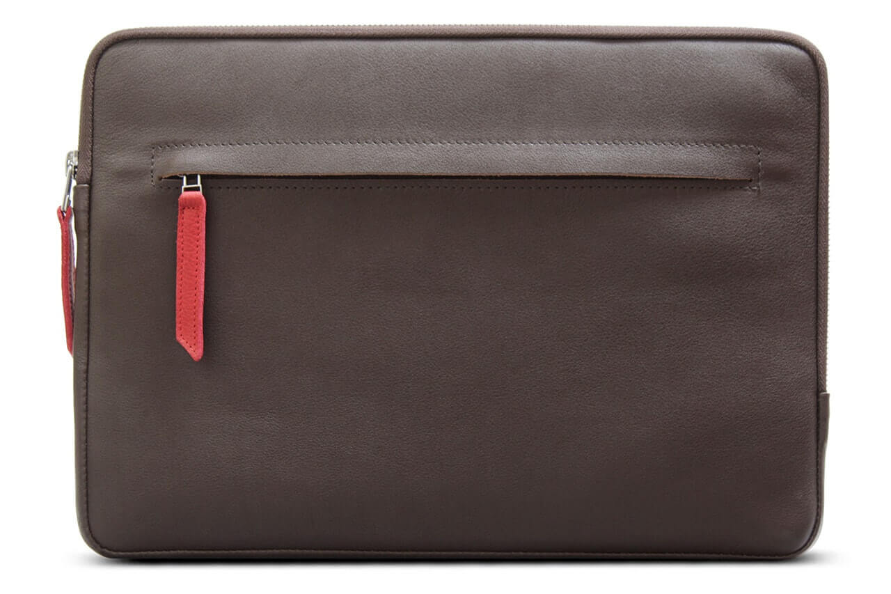 MacBook Pro and Air sleeve ANGUS made of leather - dark brown / MacBook NEO/Pro/Air 13