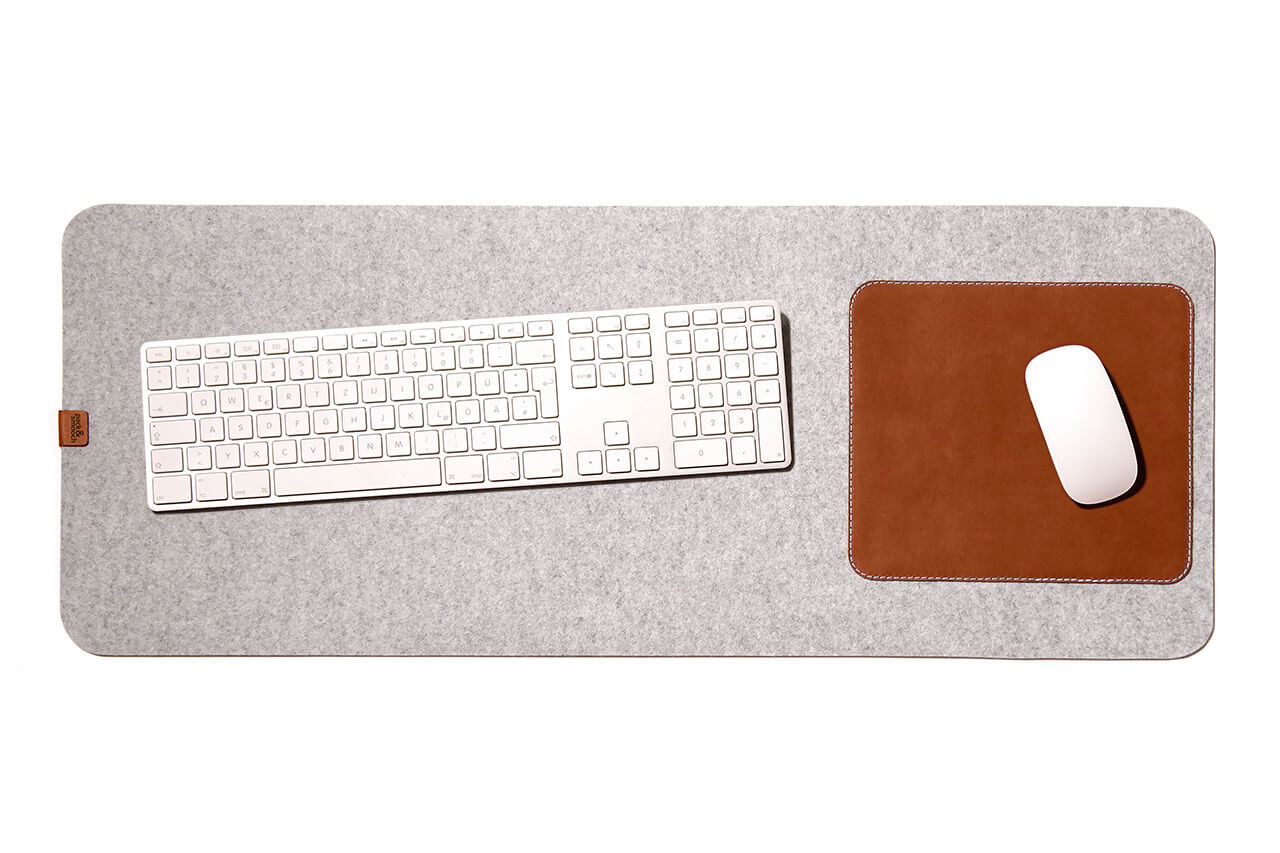 Desk pad handmade of leather and wool felt in light grey