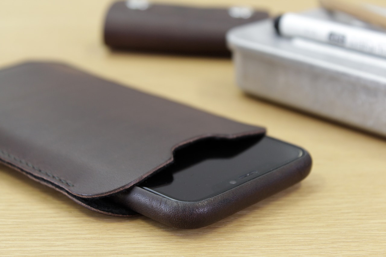 iPhone Hülle Kingston mit Schutzhülle