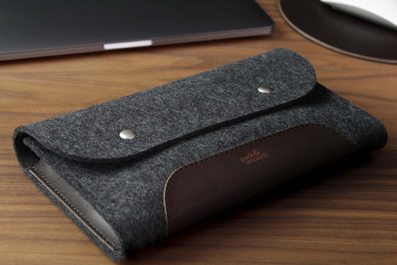 Cable bag wool felt and leather