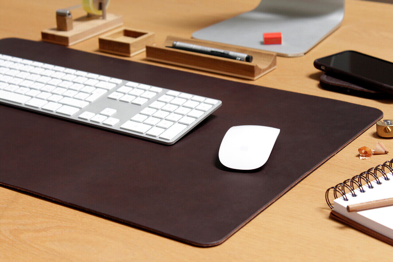 Desk pad RICHMOND made of leather