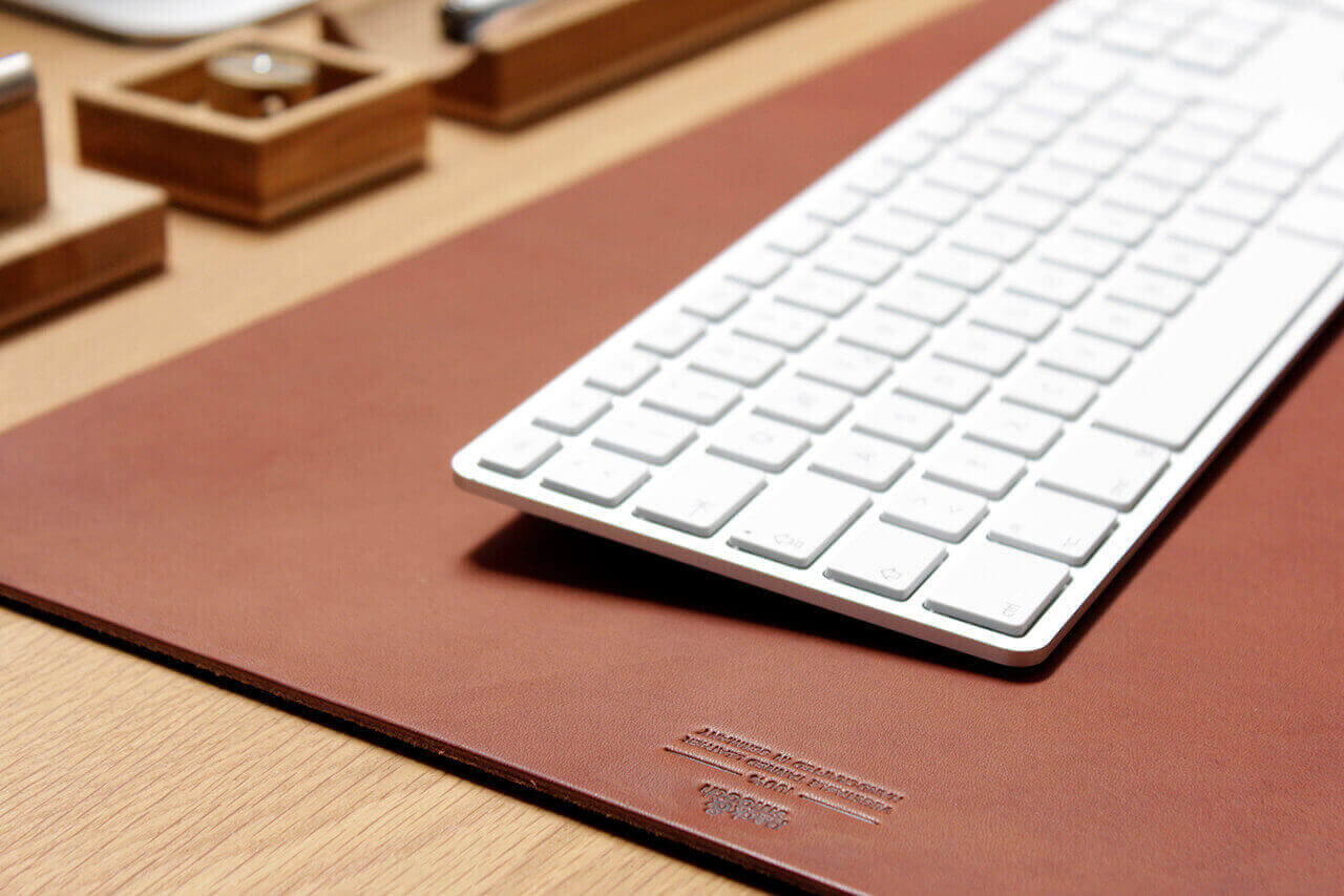Desk pad RICHMOND made of leather