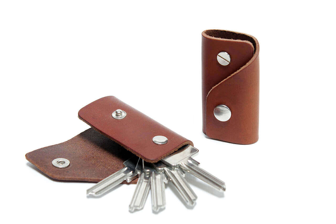 Key case made of light brown leather