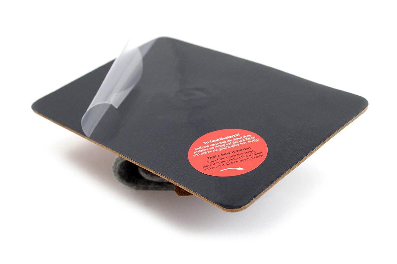 Vacuum foil for iPad holder wearable